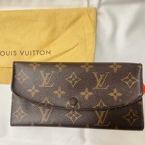 LV Wallet